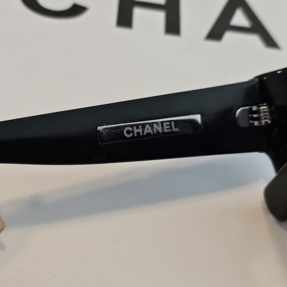 Authentic Chanel 5412 501/SC Black Women's Oversized Cat Eye Sunglasses Italy. - Picture 10 of 12